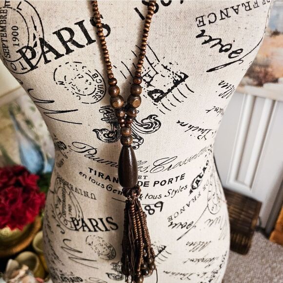 New Wood Beaded Tassel Detail Lightweight Statement Necklace. 24" - Picture 11 of 15